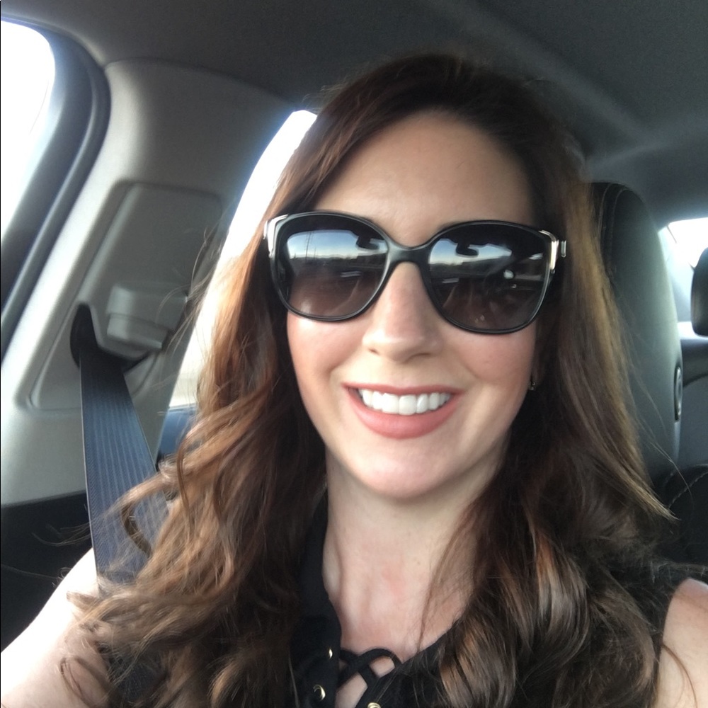 Meet your Posher, Valerie